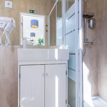 Downtown 7 Bedroom - Liberdade Lissabon