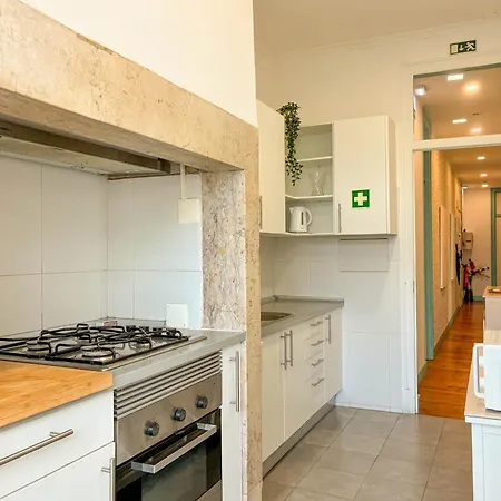 Апартаменти Downtown 7 Bedroom - Liberdade *