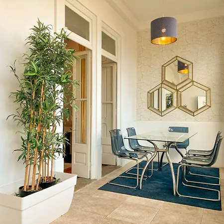 Downtown 7 Bedroom - Liberdade Appartement