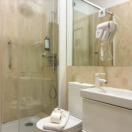 Downtown 7 Bedroom - Liberdade ליסבון