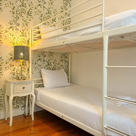 Downtown 7 Bedroom - Liberdade ליסבון