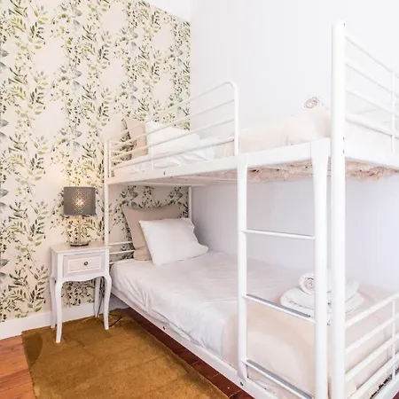 Downtown 7 Bedroom - Liberdade Apartman *